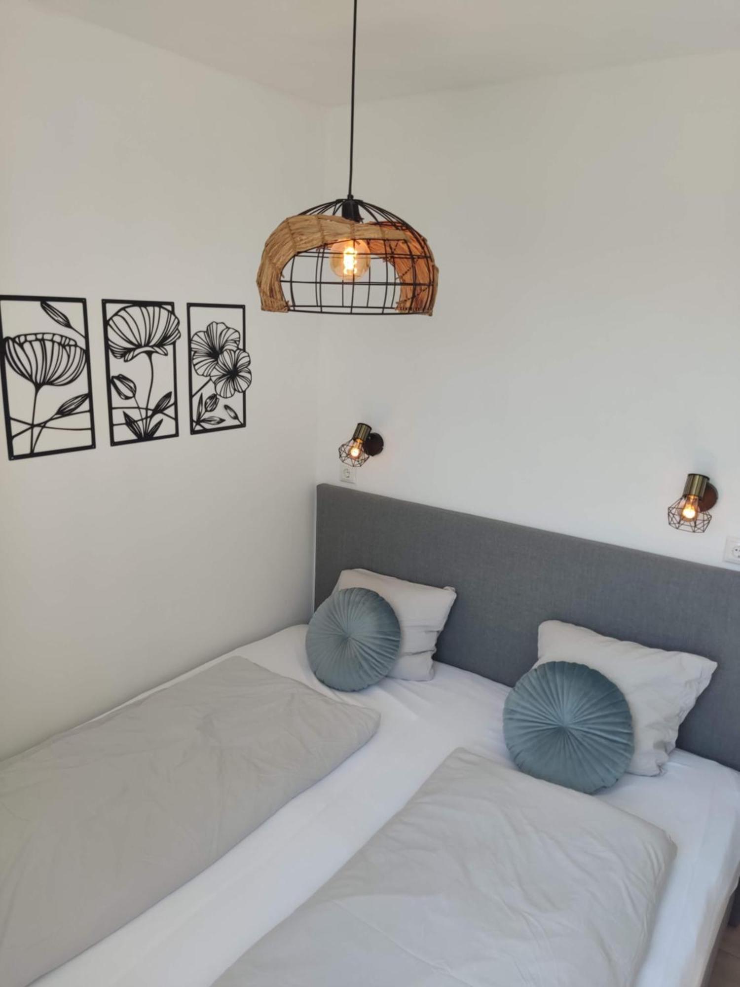 Ferienwohnung Enzian - Naehe Kapellplatz - Oeffentlicher Parkplatz - Aufzug 알토팅 외부 사진
