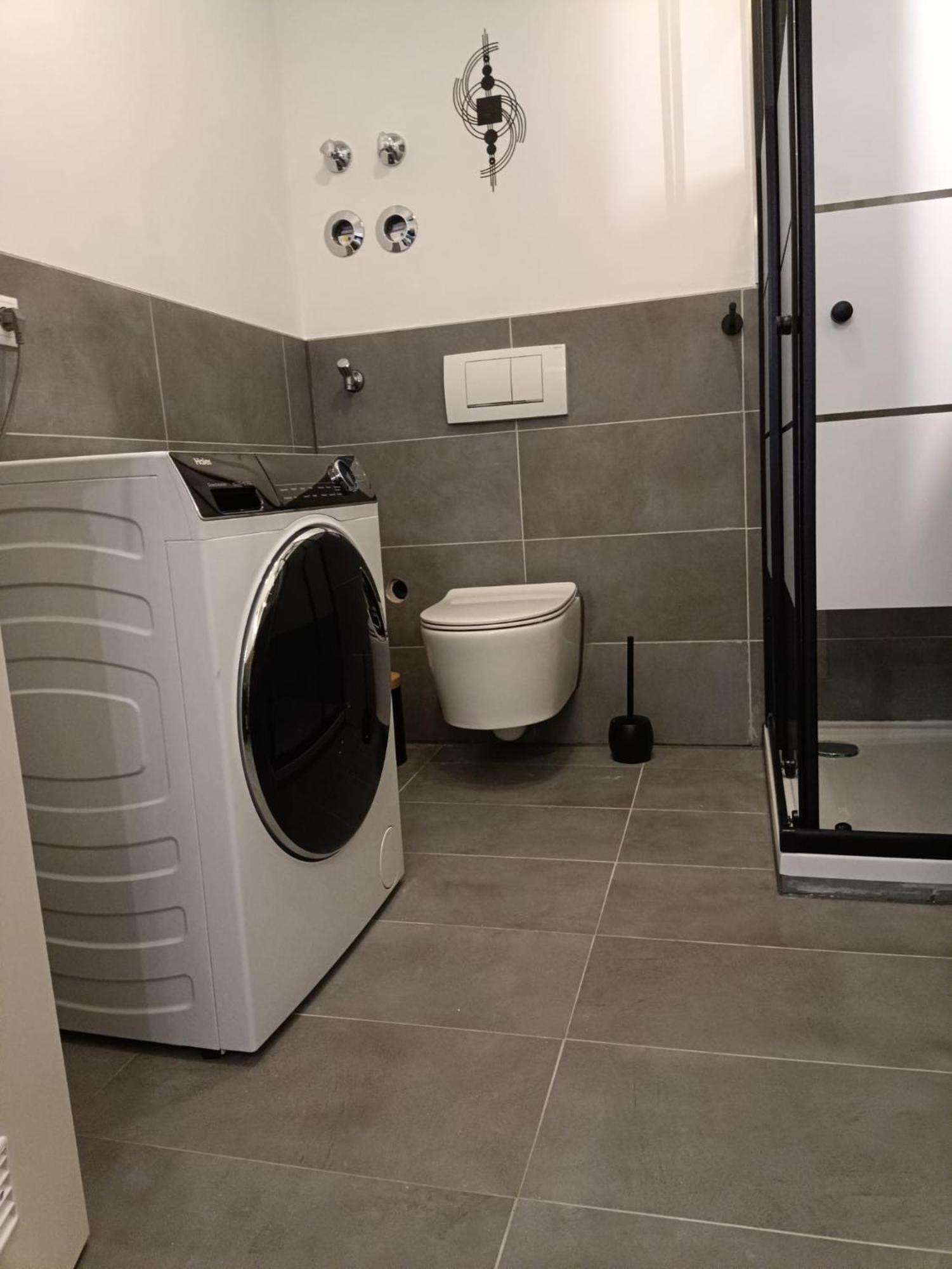 Ferienwohnung Enzian - Naehe Kapellplatz - Oeffentlicher Parkplatz - Aufzug 알토팅 외부 사진