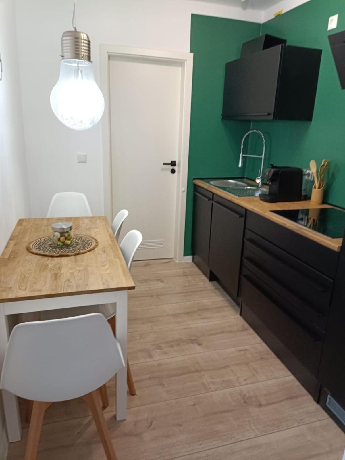 Ferienwohnung Enzian - Naehe Kapellplatz - Oeffentlicher Parkplatz - Aufzug 알토팅 외부 사진